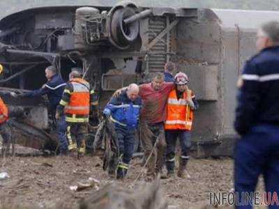 Франция. Причиной аварии скоростного поезда стало позднее торможение