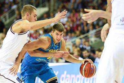 Баскетболист сборной Украины К.Фесенко одержал пятую победу в Евролиге