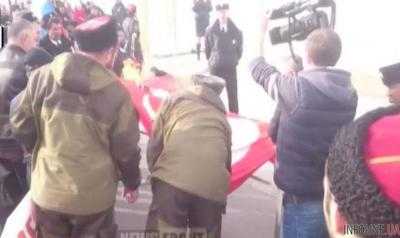 География антитурецких протестов в России расширяется: россияне напали на генконсульство Турции в Новороссийске