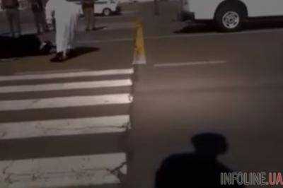 В Саудовской Аравии муж обезглавил жену на глазах полиции. Видео 18+