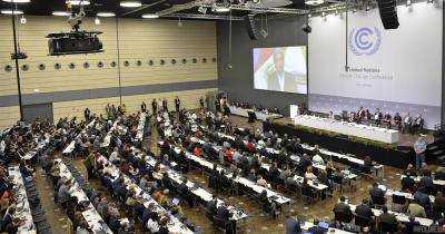 Работа Климатической конференции ООН продлена на один день