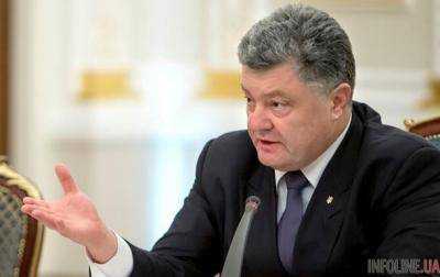 Президент Украины Петр Порошенко заявил, что громких арестов и отставок мало