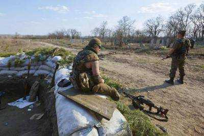 АТО: За сутки боевики обстреляли позиции украинских сил 18 раз