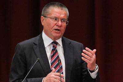 Министр экономразвития России А.Улюкаев считает: санкции ЕС в отношении России должны быть постепенно отменены