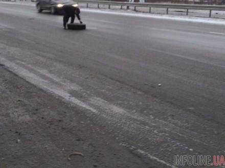 Во Львове на ходу у маршрутки отлетело колесо