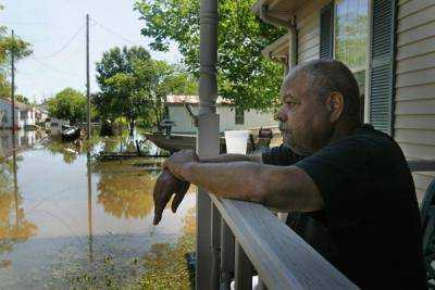 США: Из-за выхода Миссисипи из берегов идет эвакуация