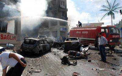 Турция. В результате взрыва бомбы погибли трое полицейских