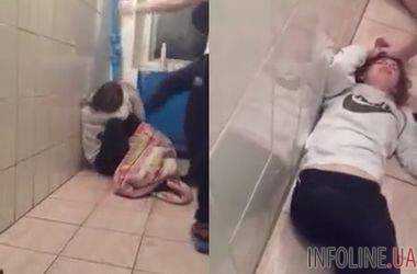 В России произошел очередной случай жестокого избиения несовершеннолетней. Видео 18+