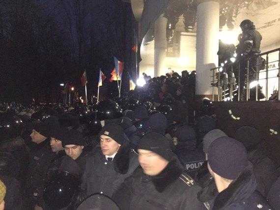 В Молдове начались протесты против нового правительства