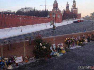 В Москве снова разрушили мемориал на месте гибели Б.Немцова