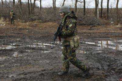 За прошедшие сутки боевики из 120-миллиметровых минометов обстреляли КПВВ в Станице Луганской