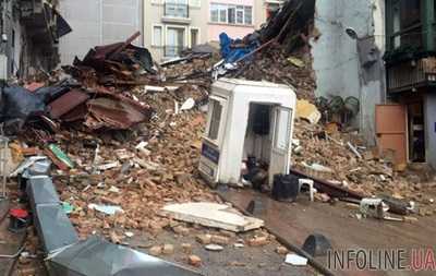 В центре Стамбула рухнул пятиэтажный дом