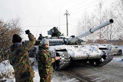 АТО: в районе Луганска наблюдается скопление военной техники