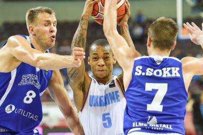 Баскетбол: Плеймейкер сборной Украины Дж.Рендл стал игроком БК "Жальгирис"