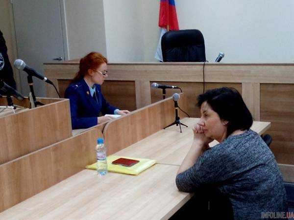 В России прокурор просит осудить мать-одиночку за поддержку Украины. Фото, видео