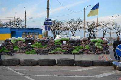 В течение суток боевики трижды обстреляли контрольный пункт въезда / выезда "Марьинка"