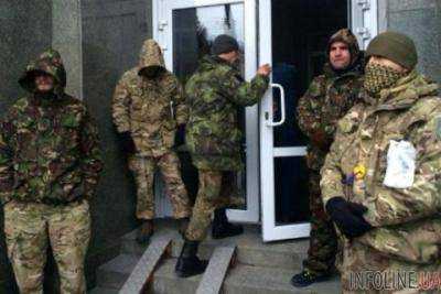 На Майдане Незалежности началась потасовка