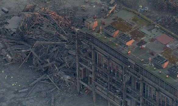 Здание электростанции в Англии обвалилось, есть жертвы