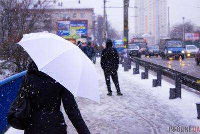 В Киеве сегодня - снег