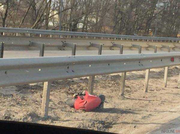 Под Львовом в ДТП пострадал мотоциклист. Фото с места происшествия
