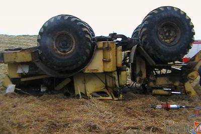 В Индии упал трактор, около 10 человек погибли