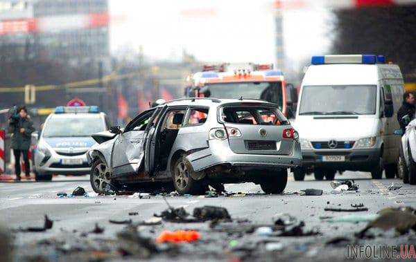 В Берлине в результате взрыва автомобиля погиб человек