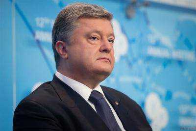 Порошенко заявил: украинская кровь не будет стоить ничего в случае отмены санкций