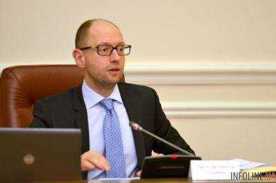 Премьер-министр Украины Арсений Яценюк задекларировал почти 2 млн грн доходов