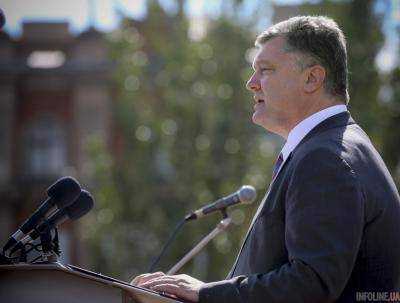 Президент Украины Петр Порошенко прокомментировал информацию о своих активах в "панамских документах"