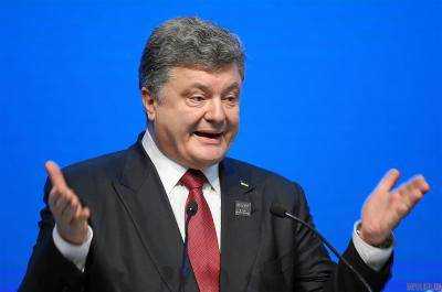 Президент Петр Порошенко заявил, что передал свои активы в конце марта