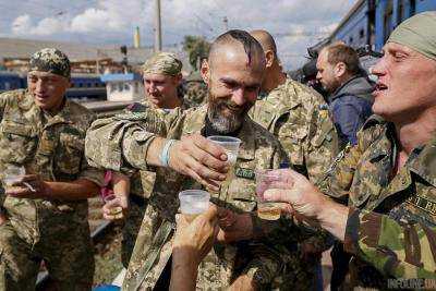 В прошлом году из-за алкоголя погибли или были ранены 126 бойцов АТО - Минобороны