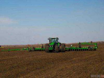 Минагропрод:К 12 апреля украинские аграрии засеяли ранними яровыми зерновыми 86% от прогнозируемой площади посева