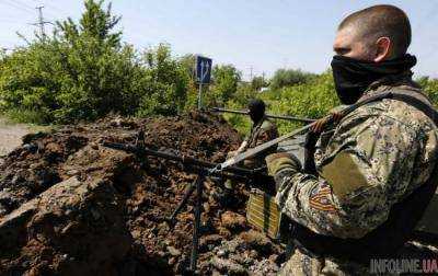 За прошедшие сутки боевиками обстреляны позиции сил АТО под Станицей Луганской