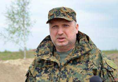 А.Турчинов побывал в оперативном штабе командования видов ВС Польши