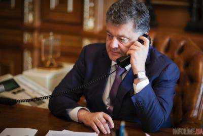 Порошенко провел телефонный разговор с Путиным