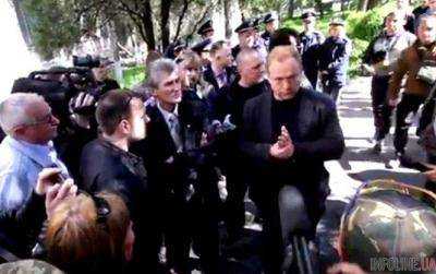В Запорожье активисты избили сепаратиста. Видео