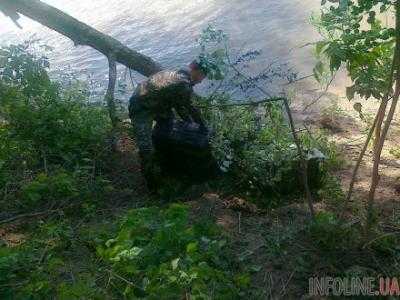 В Закарпатской области пограничники обнаружили около 4,5 тыс. пачек сигарет