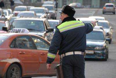 В связи с поминальными днями в столице перекрыли движение на некоторых улицах