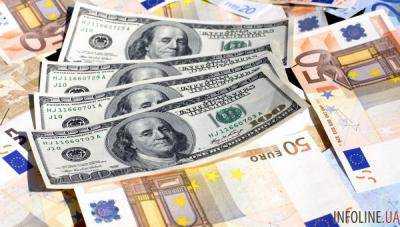 Межбанк закрылся на уровне 24,99/25,03 грн за доллар