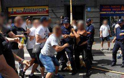 Опубликовано видео потасовки с украинцами в Польше. Видео