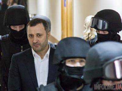 Бывший премьер-министр Молдовы Влад Филат приговорен к девяти годам тюрьмы