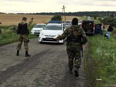 Боевики не пропустили наблюдателей ОБСЕ в поселок Пархоменко в Луганской области