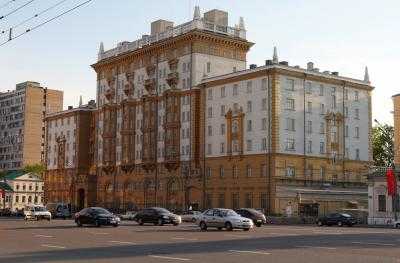 По сообщению МИД России сотрудник ФСБ сам был избит американским дипломатом, который еще и является сотрудник ЦРУ