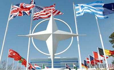 Страны НАТО призвали Россию прекратить поддержку боевиков на востоке Украины - Й.Столтенберг