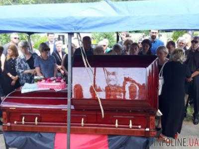 Журналиста П.Шеремета похоронили на кладбище Минска