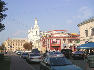 На Контрактовой площади частично ограничили движение