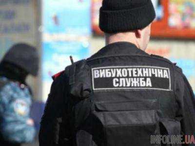 Минирование двух станций метро в Киеве не подтвердилось