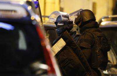В Москве мужчина захвативший банк сдался полиции