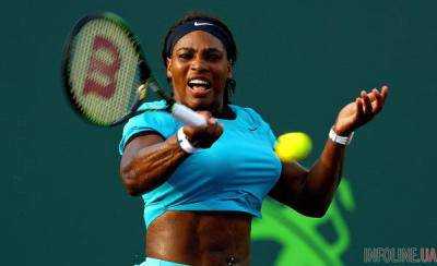 Первая ракетка мира американская теннисистка Серена Уильямс превзошла рекорд Роджера Федерера на турнирах Большого шлема