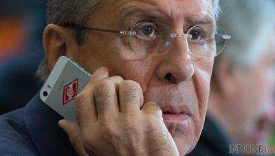 Глава МИД России Сергей Лавров рассказал главе МИД Франции об инциденте возле посольства РФ в Украине